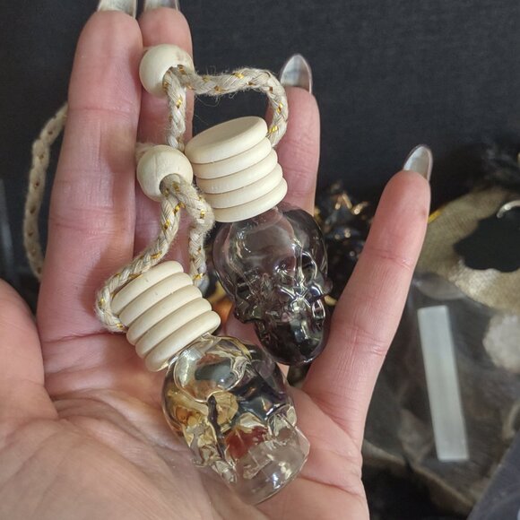 Peony Flower Beeswax Aromatherapy Candle Set w/ Diffuser, Crystals & Potpourri - Picture 2 of 15